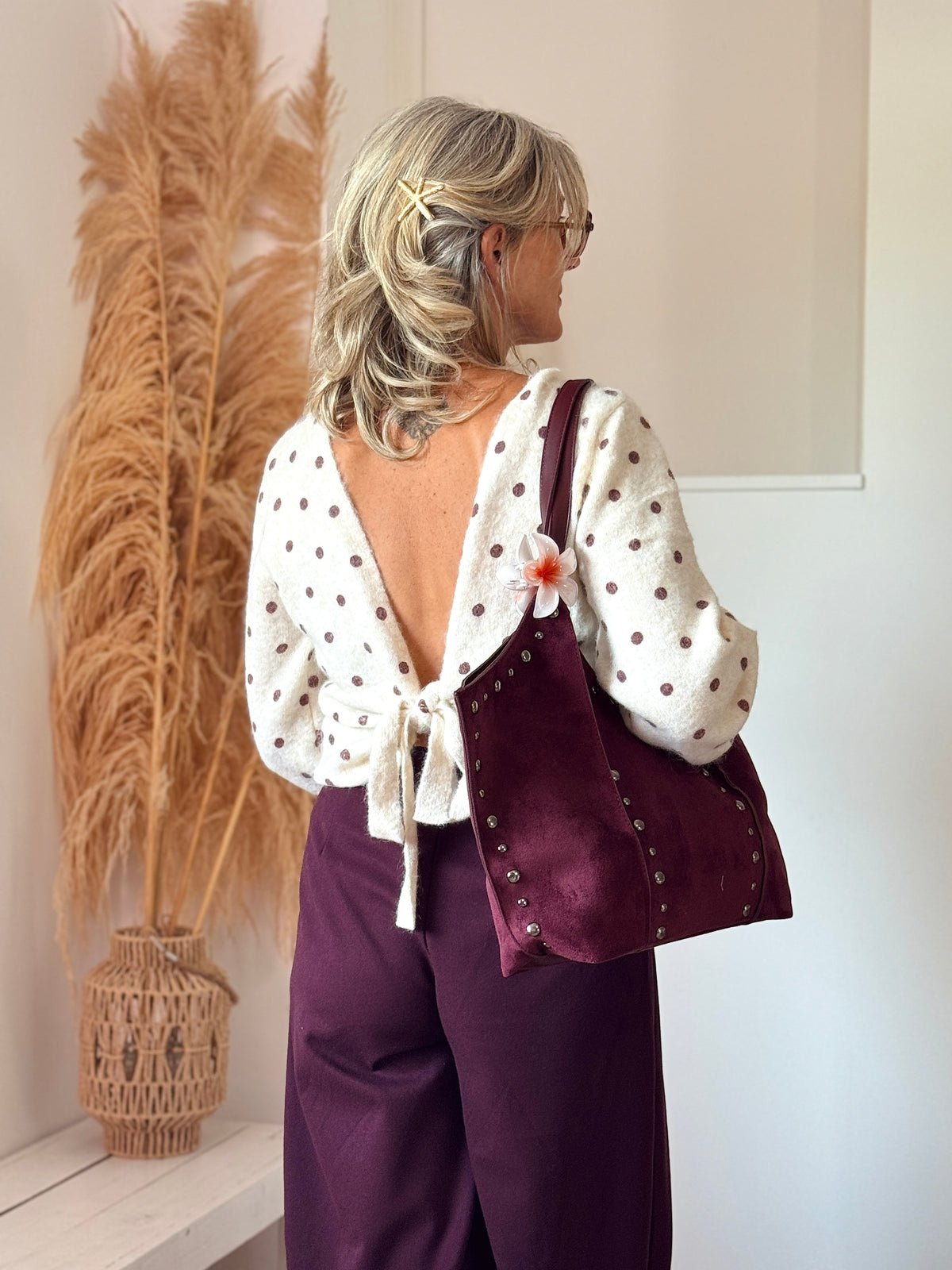 Pull LÉONE dos nu à pois